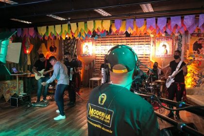 Moderna Publicidade realiza lives do São João Dendicasa em Cruz das Almas